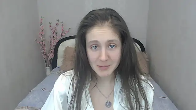 Snapshot of Holliy_Cooper chatting on 02-19-25, 04:11 Holliy Cooper online show from 02-19-25, 04:11