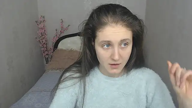 Snapshot of Holliy_Cooper chatting on 02-27-25, 09:54 Holliy Cooper online show from 02-27-25, 09:54