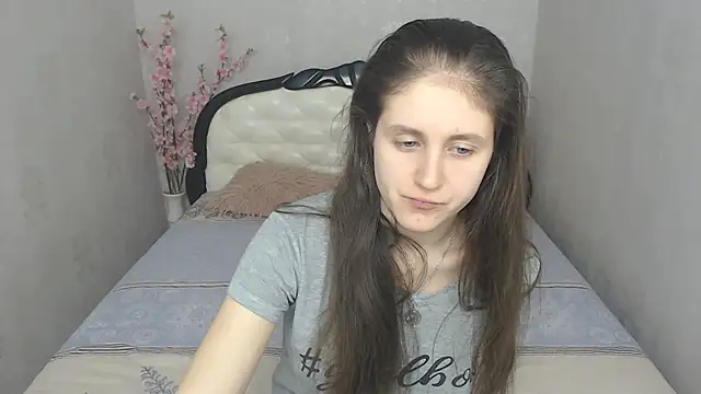 Snapshot of Holliy_Cooper chatting on 03-07-25, 06:57 Holliy Cooper online show from 03-07-25, 06:57