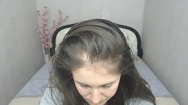 Snapshot of Holliy_Cooper chatting on 03-07-25, 10:02 Holliy Cooper online show from 03-07-25, 10:02