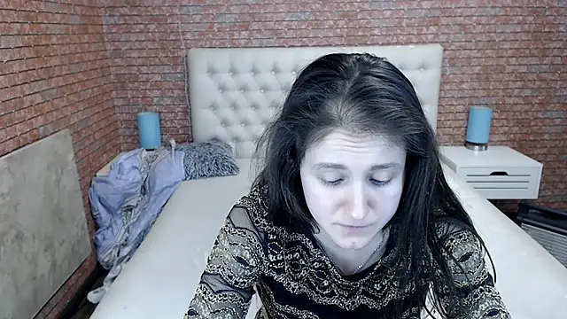 Snapshot of Holliy_Cooper chatting on 03-10-25, 04:46 Holliy Cooper online show from 03-10-25, 04:46