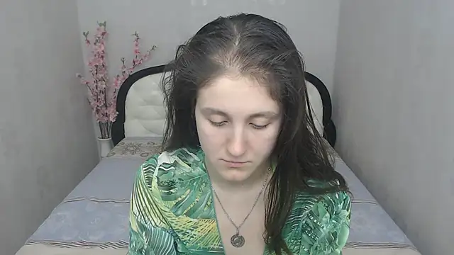 Snapshot of Holliy_Cooper chatting on 03-13-25, 10:57 Holliy Cooper online show from 03-13-25, 10:57