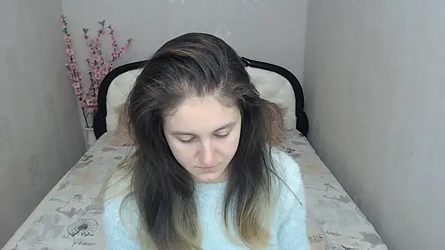 Snapshot of Holliy_Cooper chatting on 09-29-25, 05:45 Holliy Cooper online show from 09-29-25, 05:45