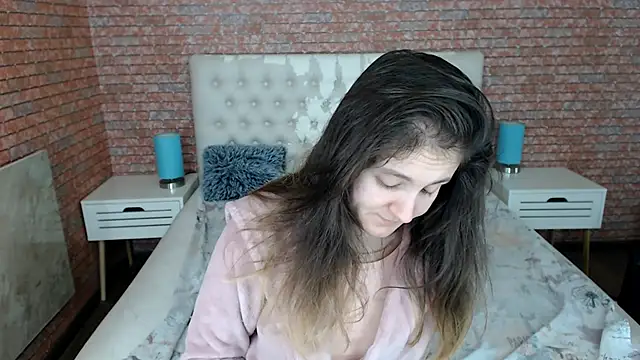 Snapshot of Holliy_Cooper chatting on 11-03-25, 07:09 Holliy Cooper online show from 11-03-25, 07:09