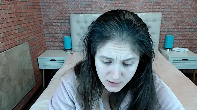 Snapshot of Holliy_Cooper chatting on 11-22-25, 08:46 Holliy Cooper online show from 11-22-25, 08:46