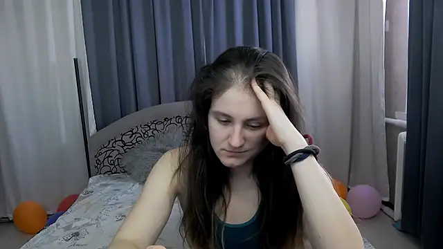 Holliy Cooper online show from 03-13-26, 08:43