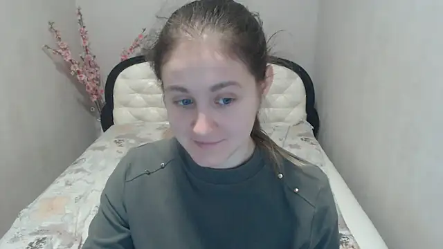 Holliy Cooper online show from 04-02-26, 08:34