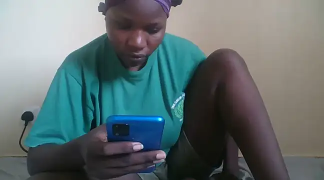 prettychic5 online show from 12-27-24, 10:01