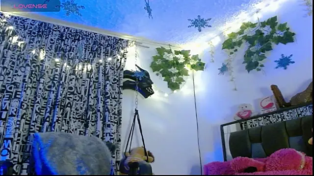 Snapshot of DULCE_ZOE chatting on 01-04-25, 03:50 DULCE ZOE online show from 01-04-25, 03:50