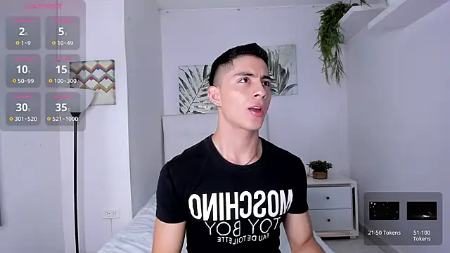 Snapshot of Matty_Adams chatting on 03-01-25, 03:38 Matty Adams online show from 03-01-25, 03:38