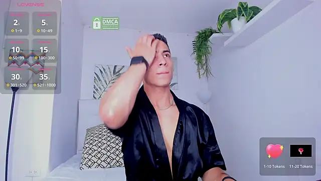 Snapshot of Matty_Adams chatting on 03-12-25, 04:02 Matty Adams online show from 03-12-25, 04:02