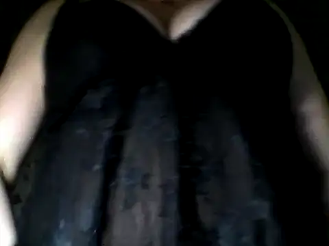 Snapshot of MeilomaWesa chatting on 02-13-25, 10:11 MeilomaWesa online show from 02-13-25, 10:11