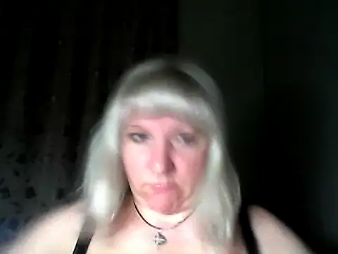 Snapshot of MeilomaWesa chatting on 02-20-25, 08:58 MeilomaWesa online show from 02-20-25, 08:58