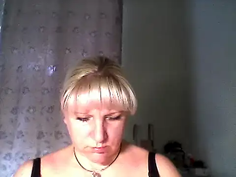 Snapshot of MeilomaWesa chatting on 02-21-25, 06:18 MeilomaWesa online show from 02-21-25, 06:18