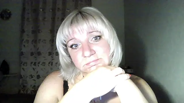 Snapshot of MeilomaWesa chatting on 09-10-25, 08:31 MeilomaWesa online show from 09-10-25, 08:31