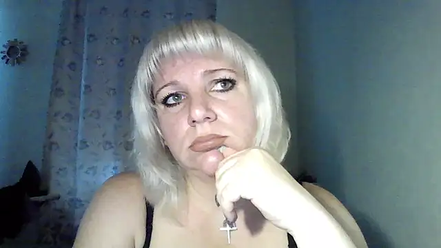 Snapshot of MeilomaWesa chatting on 10-31-25, 11:55 MeilomaWesa online show from 10-31-25, 11:55