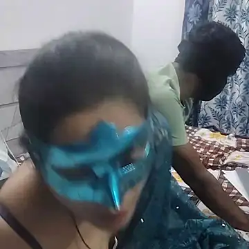 Snapshot of Harsh_Ankita_Couple chatting on 11-10-25, 04:17 Harsh Ankita Couple online show from 11-10-25, 04:17