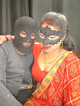 Snapshot of Something_61 chatting on 02-19-26, 04:58 Something 61 online show from 02-19-26, 04:58