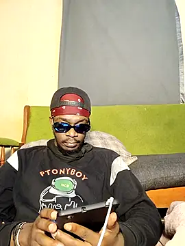 Snapshot of BIGDICKMULLAH chatting on 04-28-26, 02:44 BIGDICKMULLAH online show from 04-28-26, 02:44