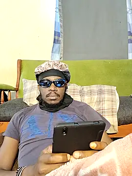 Snapshot of BIGDICKMULLAH chatting on 05-03-26, 12:22 BIGDICKMULLAH online show from 05-03-26, 12:22