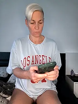 DarleenHot online show from 10-27-25, 06:50