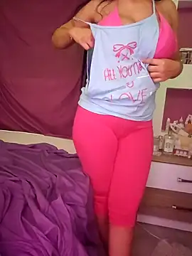 Snapshot of Zeina2024 chatting on 03-16-25, 02:10 Zeina2024 online show from 03-16-25, 02:10