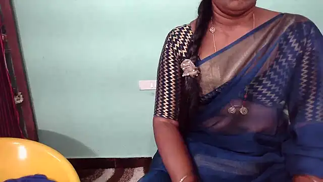 shrutitelugu69 online show from 12-19-25, 10:11