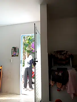 emrehliug12 online show from 09-24-25, 05:49