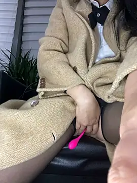 Snapshot of Asia-Lynn chatting on 03-15-25, 04:43 Asia-Lynn online show from 03-15-25, 04:43