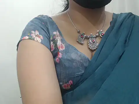 Snapshot of Lovely_Siri_23 chatting on 04-26-26, 07:55 Lovely Siri 23 online show from 04-26-26, 07:55