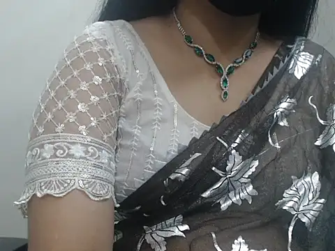 Snapshot of Lovely_Siri_23 chatting on 05-09-26, 01:05 Lovely Siri 23 online show from 05-09-26, 01:05