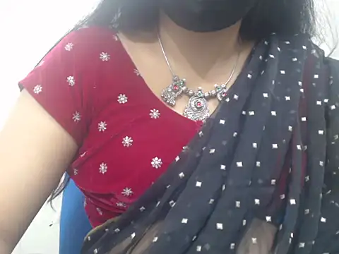 Snapshot of Lovely_Siri_23 chatting on 05-11-26, 02:45 Lovely Siri 23 online show from 05-11-26, 02:45