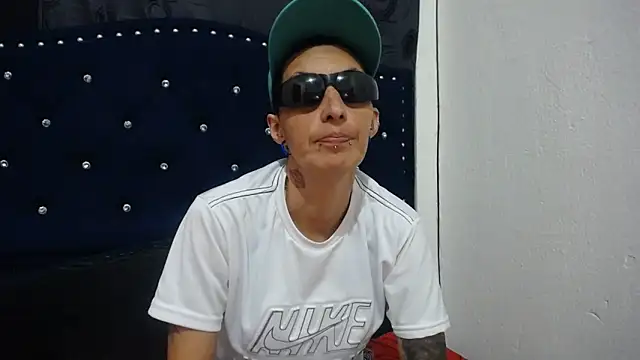 Snapshot of anyu1306 chatting on 12-11-24, 05:53 anyu1306 online show from 12-11-24, 05:53