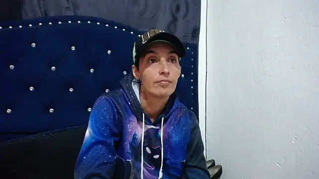 Snapshot of anyu1306 chatting on 03-19-25, 02:48 anyu1306 online show from 03-19-25, 02:48