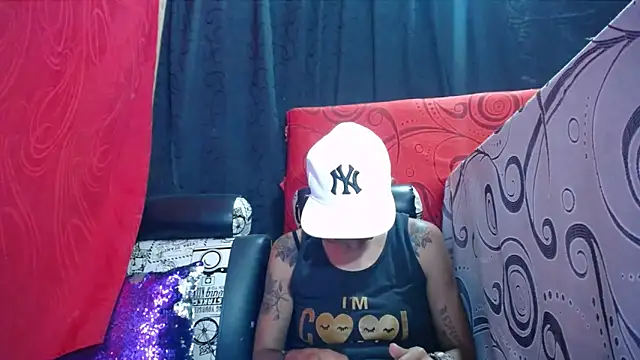 Snapshot of anyu1306 chatting on 09-11-25, 09:37 anyu1306 online show from 09-11-25, 09:37