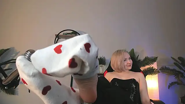 ReiYosimoto online show from 12-20-24, 12:05