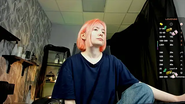 ReiYosimoto online show from 10-03-25, 11:40