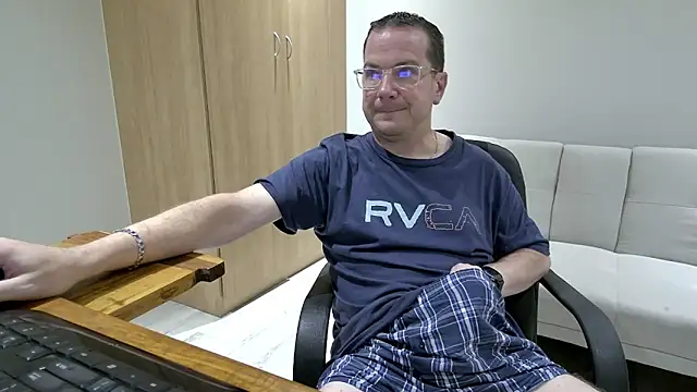 BrettJ81 online show from 03-05-25, 05:29