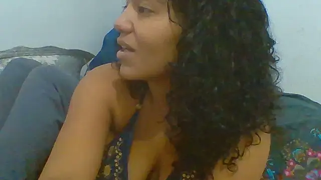 Snapshot of savanahottie chatting on 06-19-26, 07:23 savanahottie online show from 06-19-26, 07:23