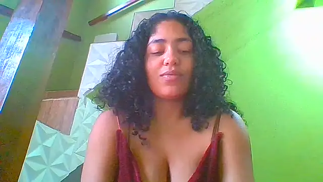 Snapshot of savanahottie chatting on 07-24-26, 02:48 savanahottie online show from 07-24-26, 02:48