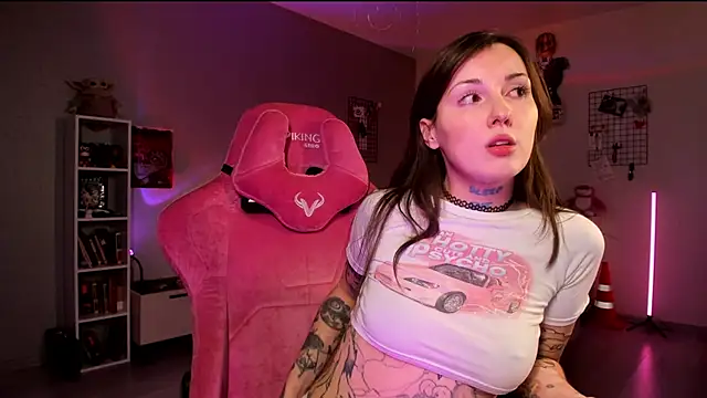 Snapshot of milky_cunt chatting on 09-25-25, 04:16 milky cunt online show from 09-25-25, 04:16