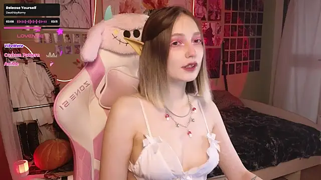 Evie Ro online show from 10-29-25, 10:33