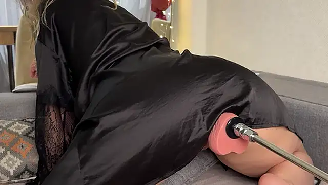 Snapshot of mommy_nadin chatting on 02-23-26, 08:39 mommy nadin online show from 02-23-26, 08:39