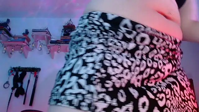 Snapshot of Eve_Blue77 chatting on 03-08-25, 02:34 Eve Blue77 online show from 03-08-25, 02:34