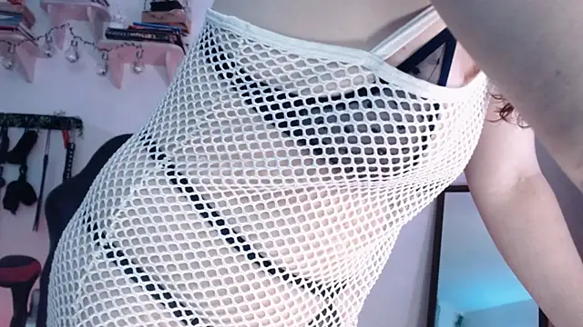 Snapshot of Eve_Blue77 chatting on 03-23-25, 02:04 Eve Blue77 online show from 03-23-25, 02:04