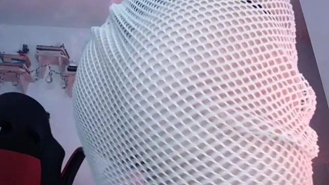 Snapshot of Eve_Blue77 chatting on 03-23-25, 05:10 Eve Blue77 online show from 03-23-25, 05:10