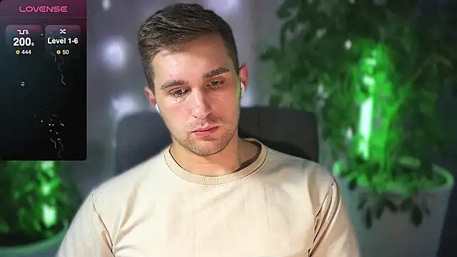 Sweeet  boy online show from 02-26-25, 04:03