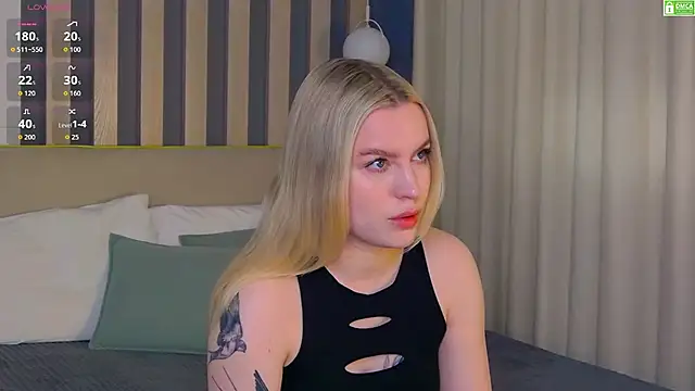 AmaliaBell online show from 04-12-26, 01:05