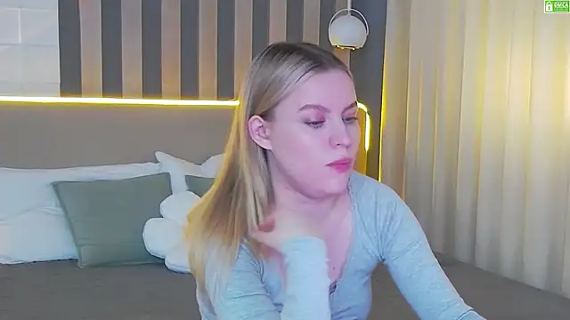 Snapshot of AmaliaBell chatting on 05-31-26, 01:07 AmaliaBell online show from 05-31-26, 01:07