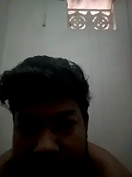 Snapshot of u_wan_me chatting on 12-23-24, 01:40 u wan me online show from 12-23-24, 01:40